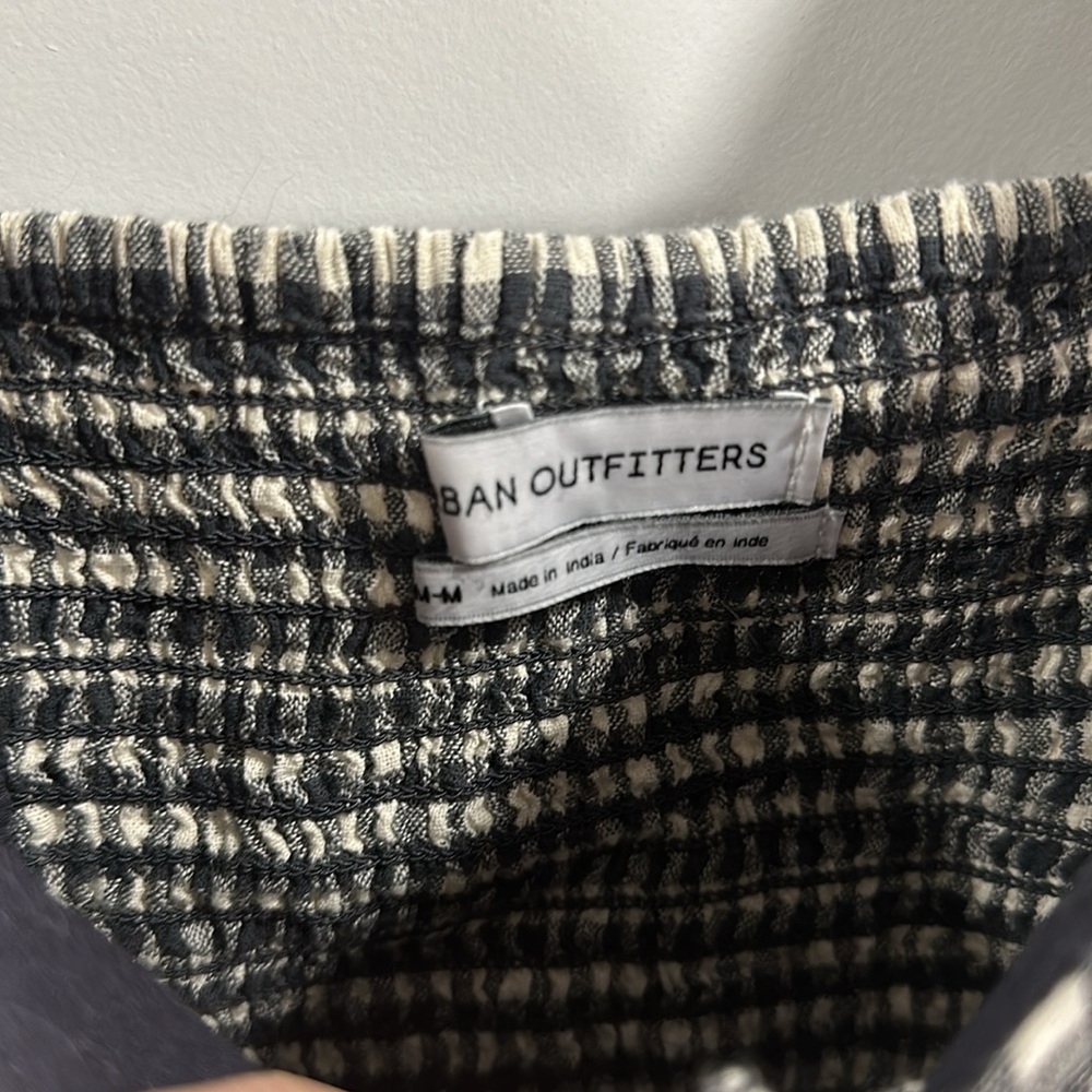 Urban Outfitters Gingham Button Down Ruffle Cap Sleeve Top - Picture 6 of 8